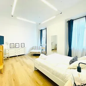 Hostel Larios, Malaga